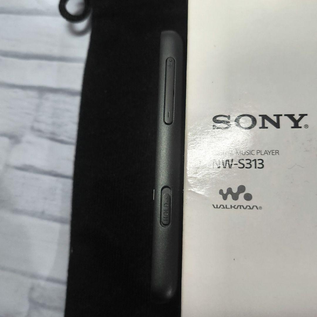 美品　SONY NW-S313 ソニーウォークマン4GB　ブラック　動品