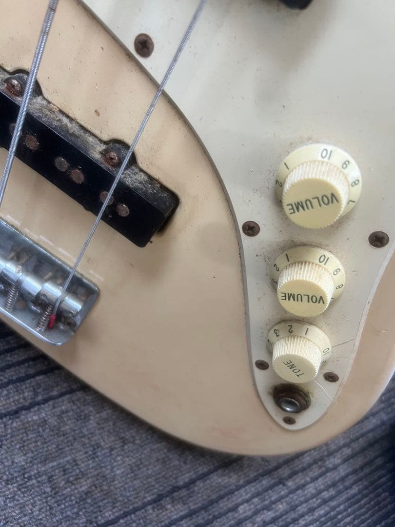 １４０８.Fender Jazz Bass アイボリー ベース
