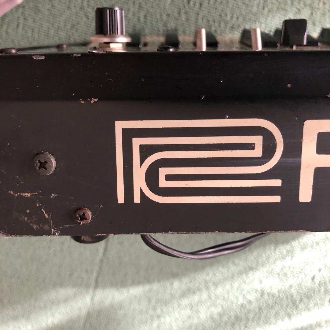 マ*ド様 Roland RS-09 ビンテージ