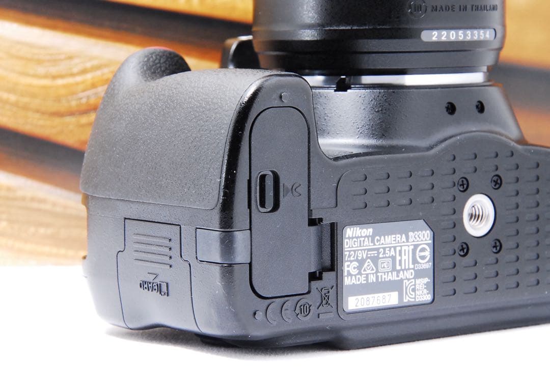 【初心者おすすめ】ニコン Nikon D3300 レンズキット VR II