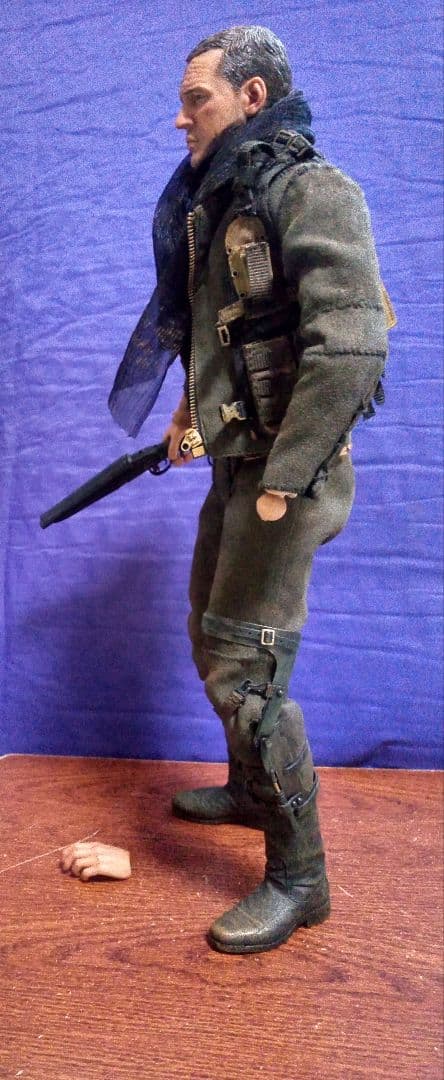 1/6 二代目MAX トム・ハーディ フィギュア/MADMAX FURYROAD
