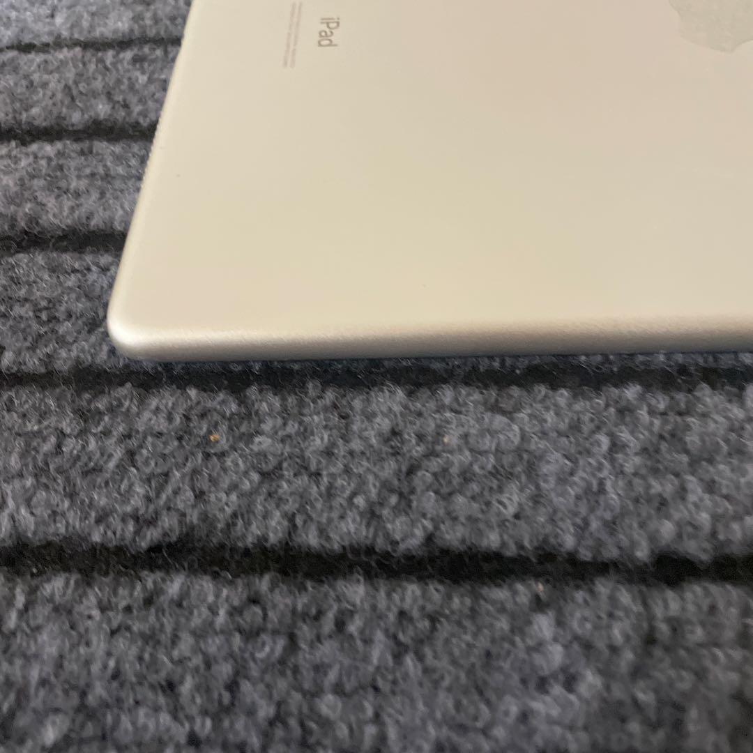 71 iPad Air3 3世代 64GB SIMフリーモデル シルバー