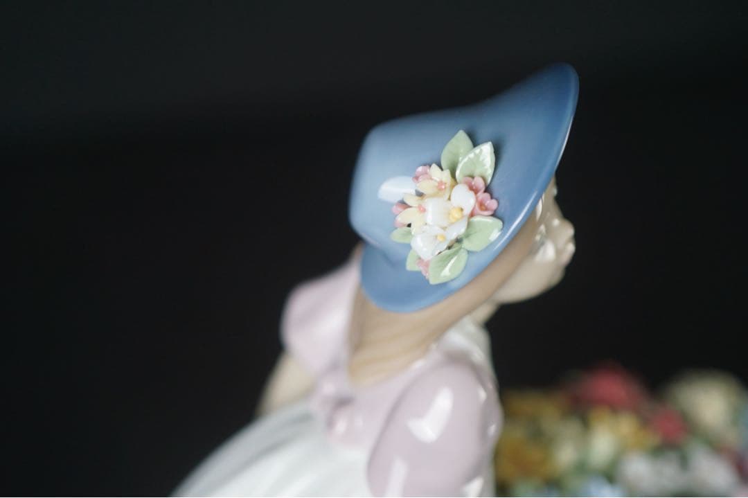美品 Lladro リヤドロ 可愛いお花屋さん 6521 フィギュリン
