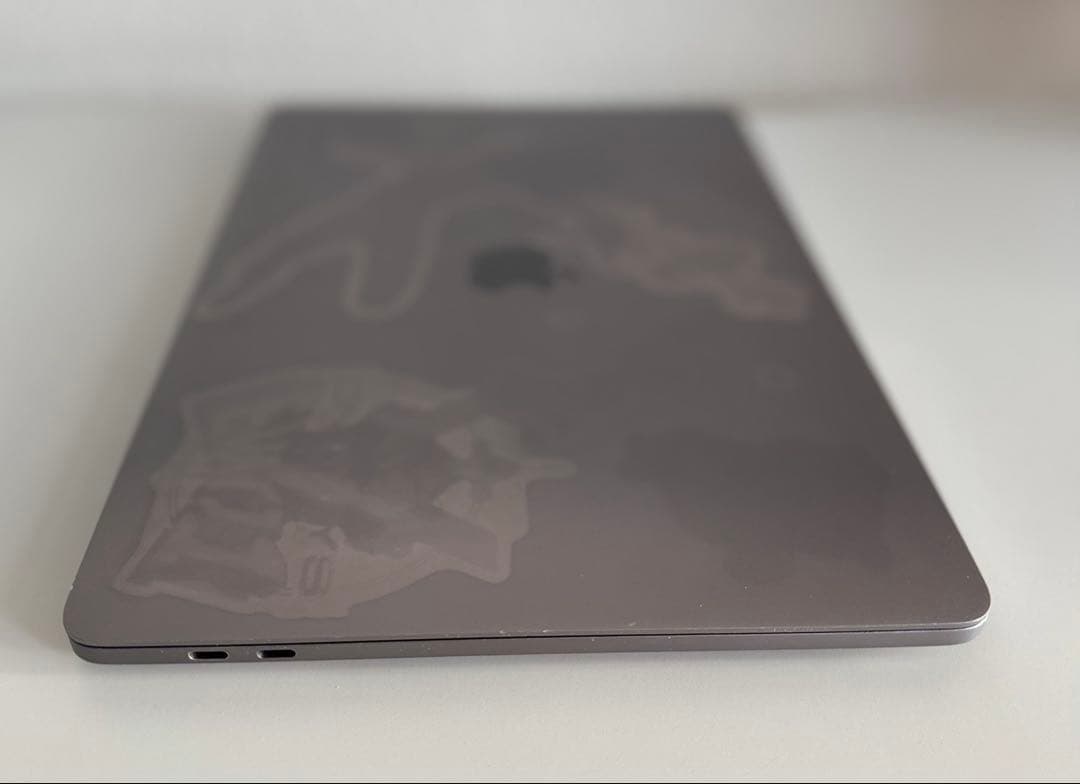 Macbook Pro 2020 13インチ i7 Windows 11 Pro