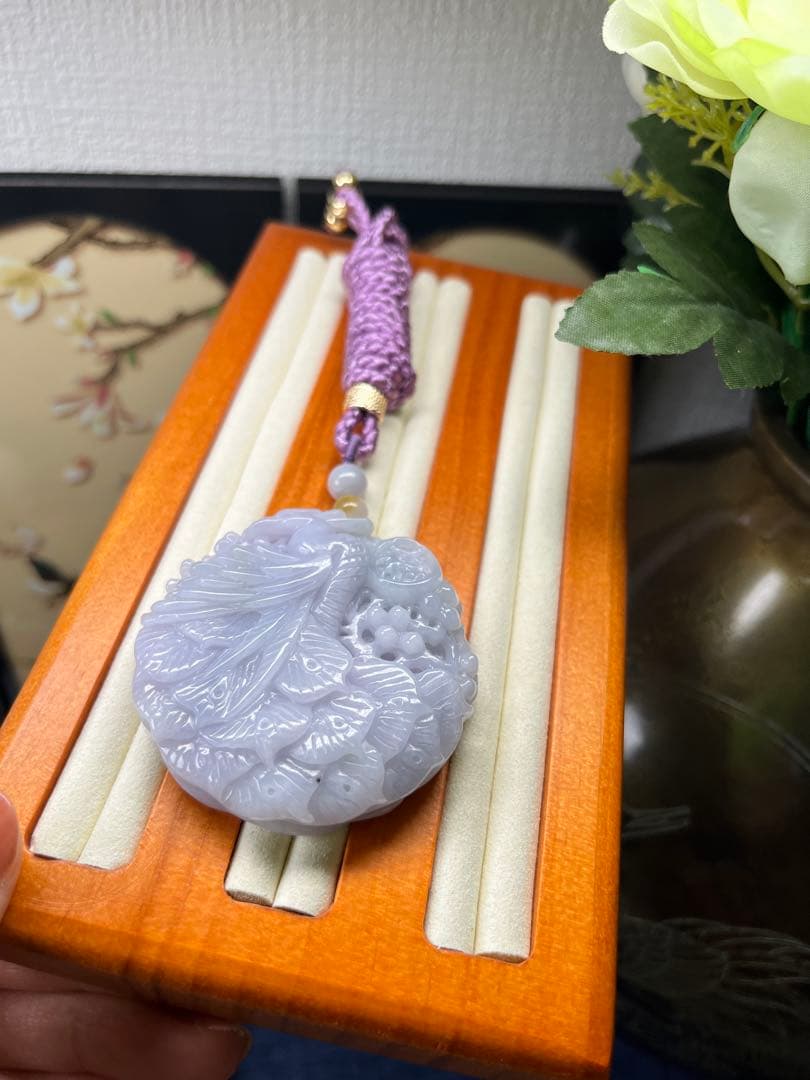 お得品‼️新入荷❣️天然A貨翡翠 厚重感、満工【花開富貴、鳳穿牡丹】　鑑定書付き
