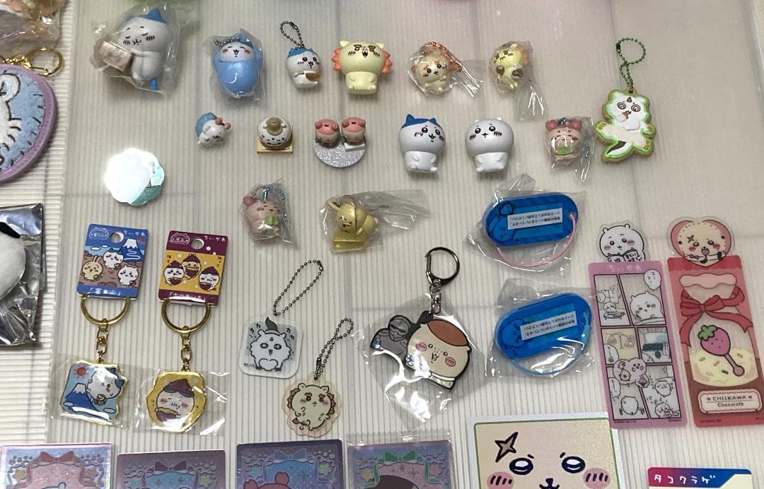 ちいかわ　グッズ まとめ売り　フィギュア　キーホルダー　マグカップ　ポーチ　他