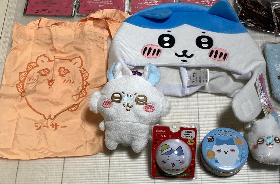 ちいかわ　グッズ まとめ売り　フィギュア　キーホルダー　マグカップ　ポーチ　他