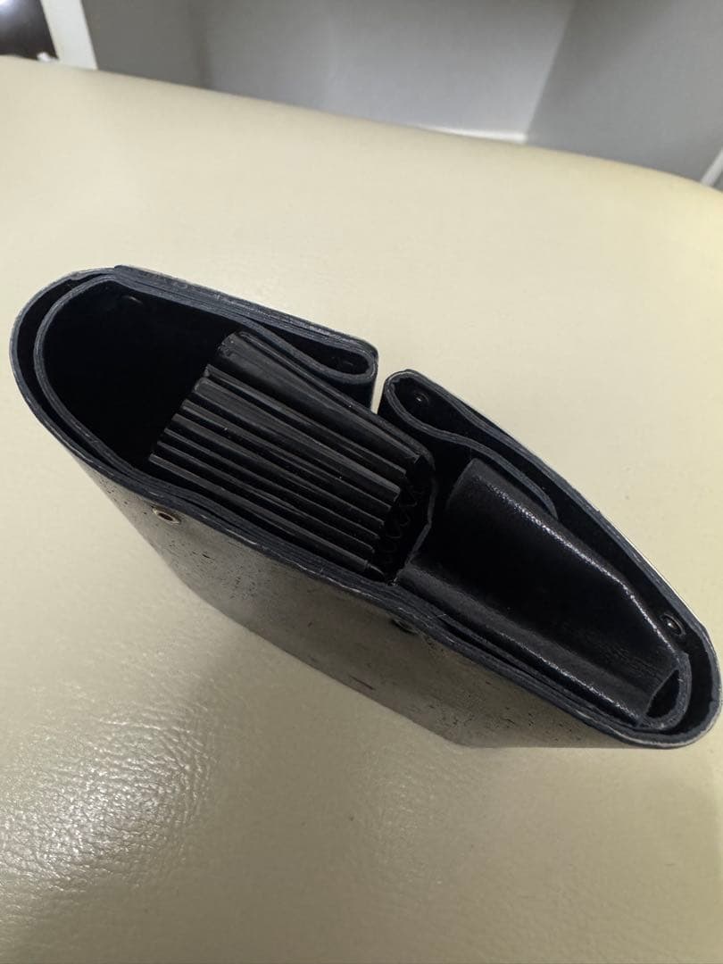 クラウストルム　折りたたみお財布
