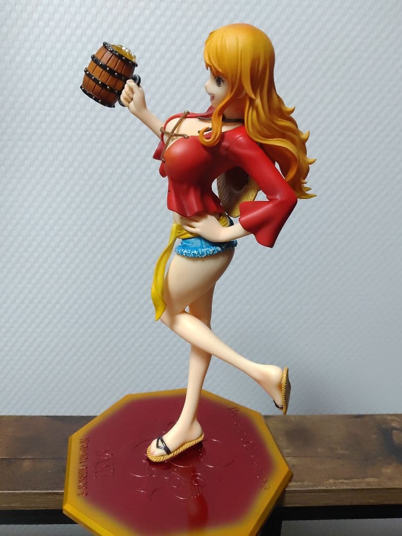 P.O.P LIMITED EDITION ナミ MUGIWARA Ver.2