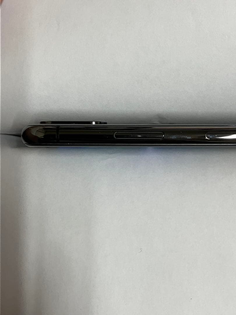 iPhone X 64GB本体