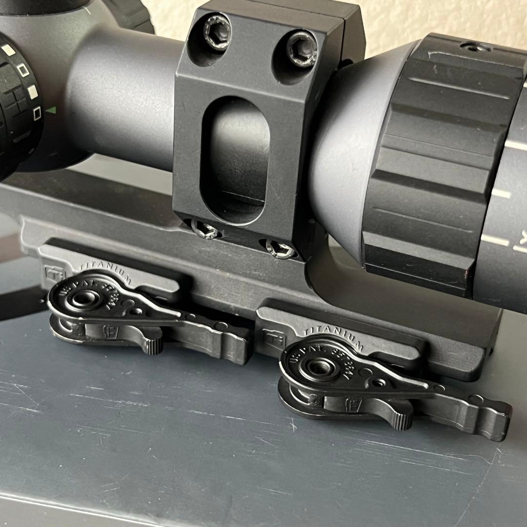 【実物】Sig Sauer WHISKEY5 1-5X20mm ライフルスコープ