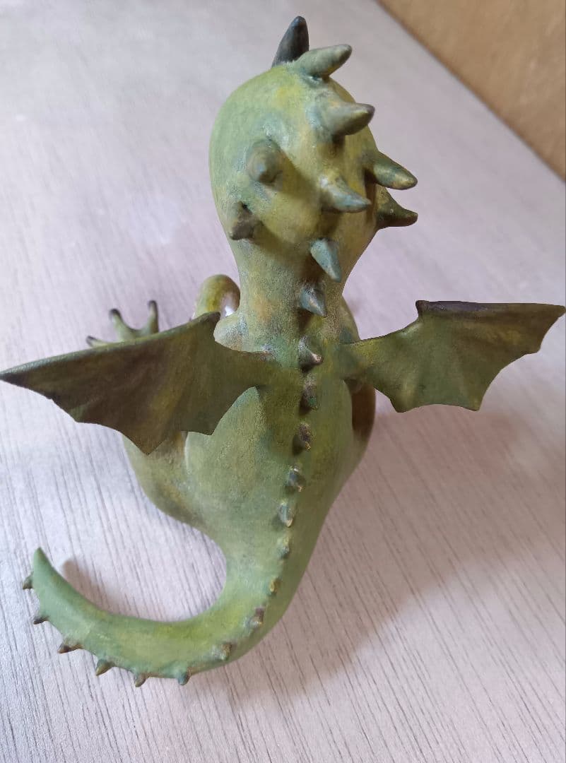 ドラゴン　置物　オブジェ　ハンドメイド