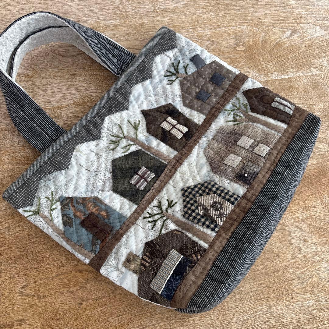パッチワークキルト　トートバック　ハンドメイド