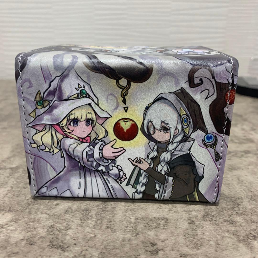 遊戯王　白き森　合皮製デッキケース　スリーブ二点セット