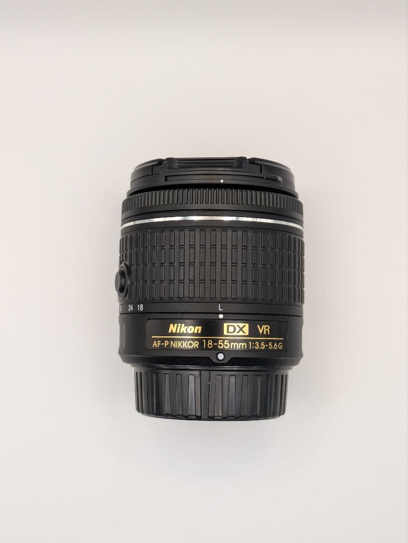 Nikon　D5600 ＋レンズ(18-55)VR　　ショット数　335回