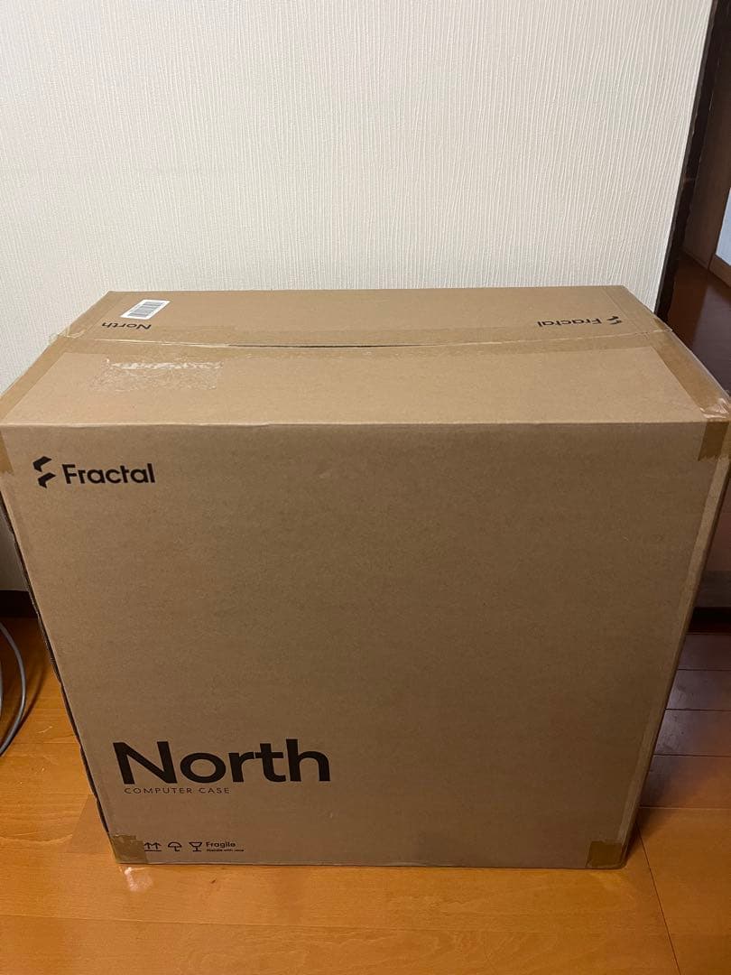 PCケース(自作PC用) Fractal Design north white