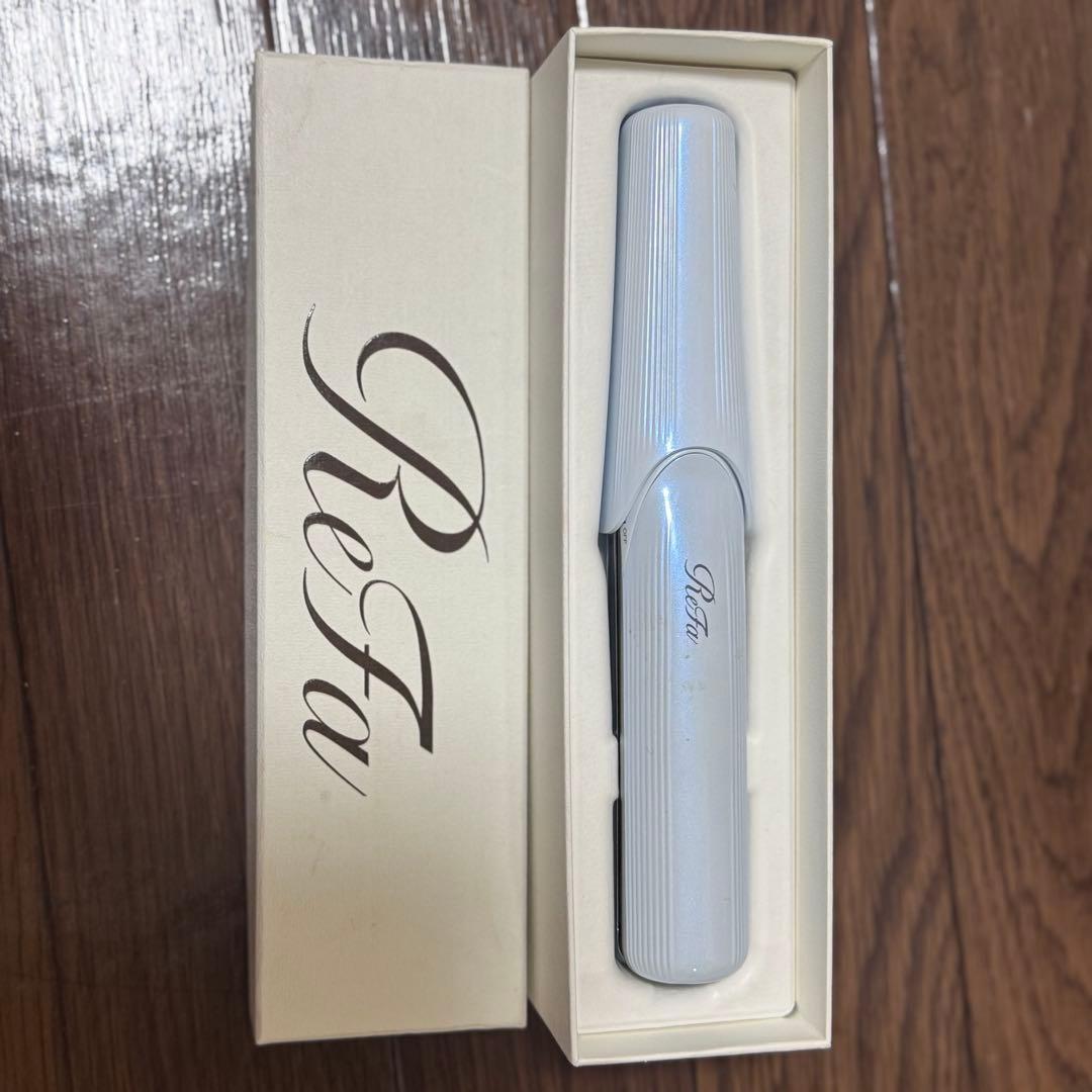 ReFa ヘアアイロン シルバー 箱ケース 充電ケーブル付き