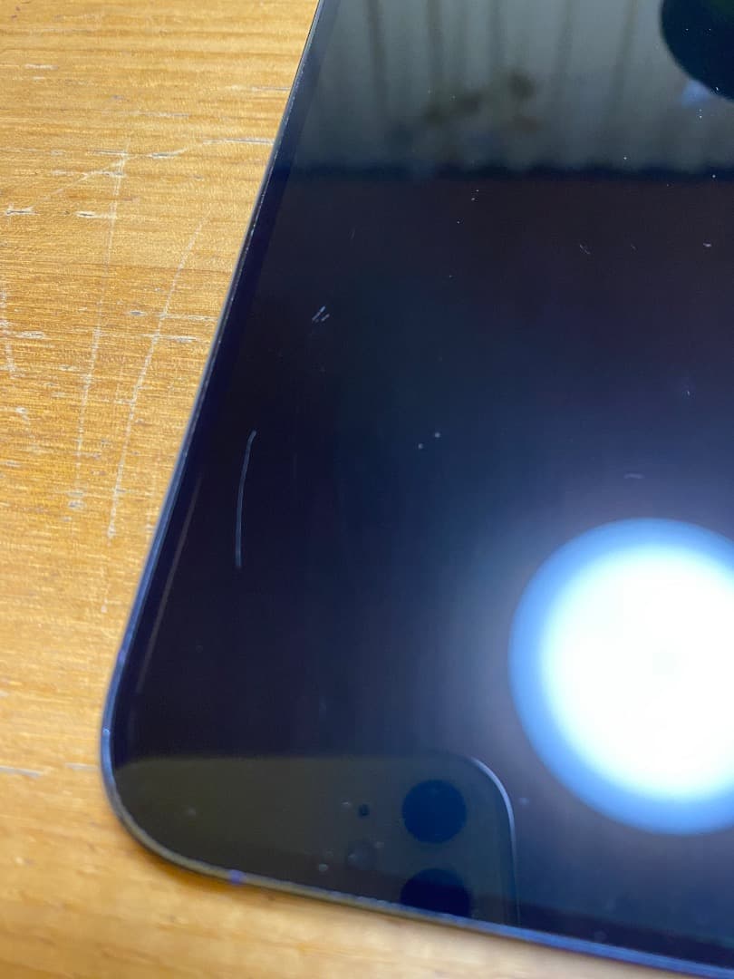 Apple iPhone 14 Pro 本体　Magsafeケース付き