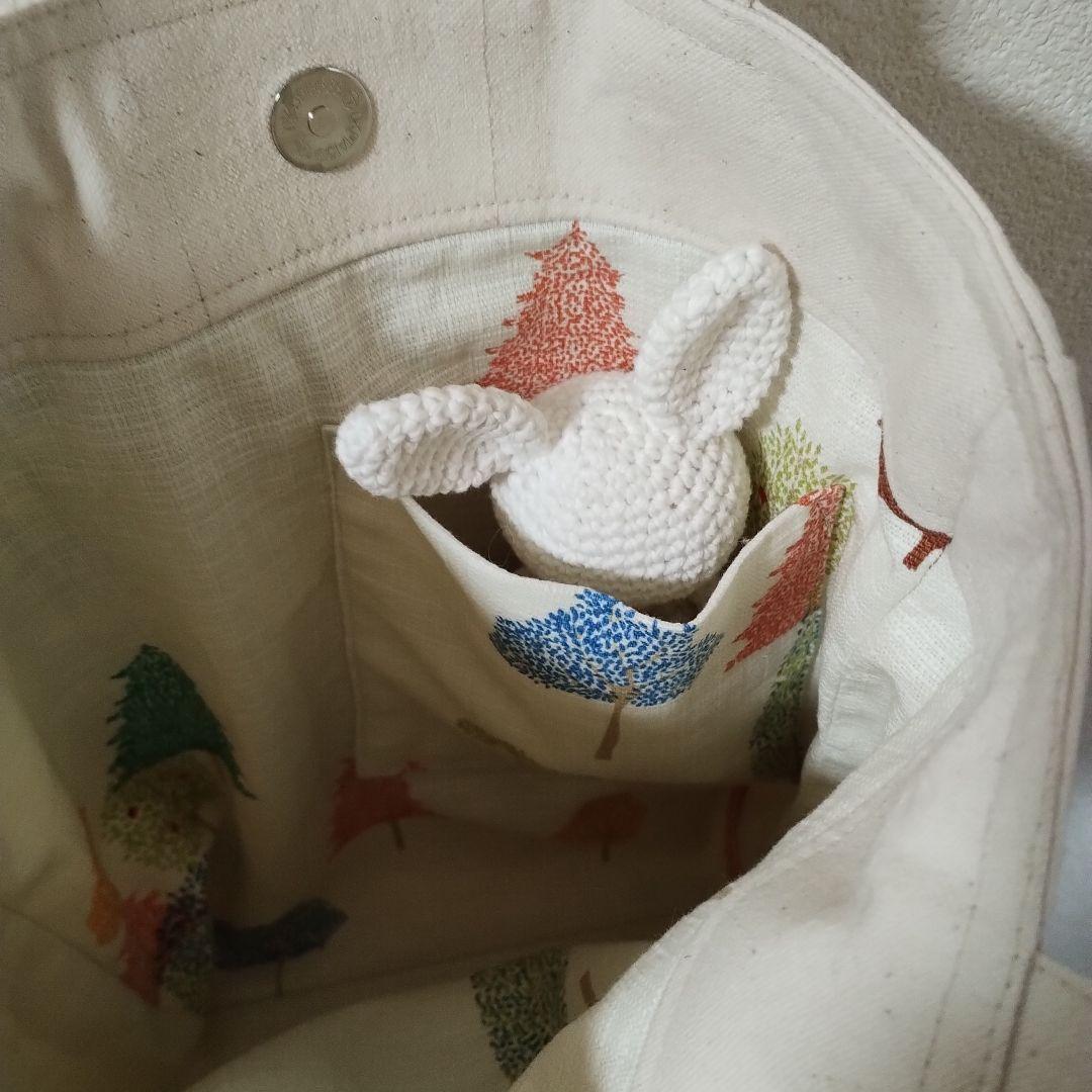 ハンドメイド 刺繍 森の散歩道のト― トバック