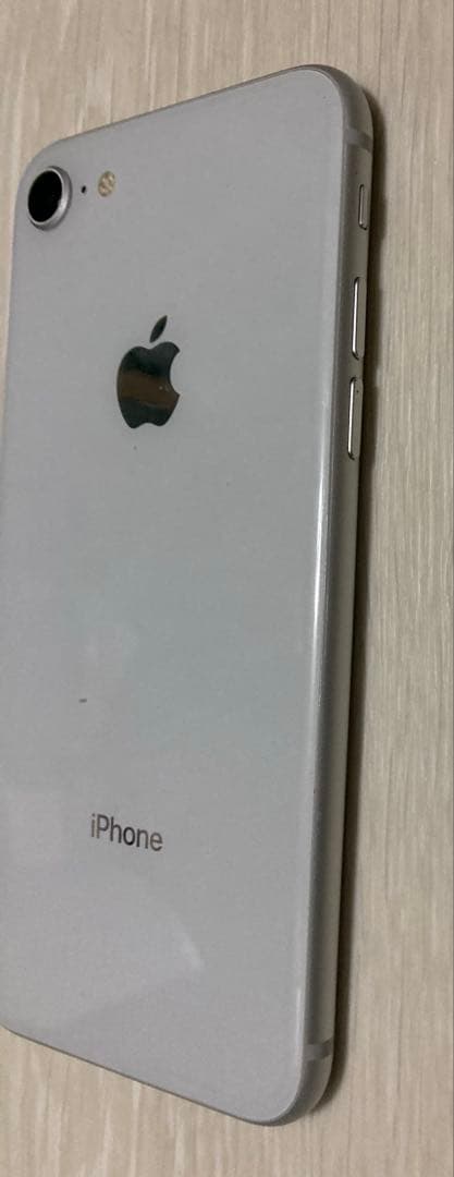iPhone8 64GB SIMフリー　シルバー　MQ792J/A