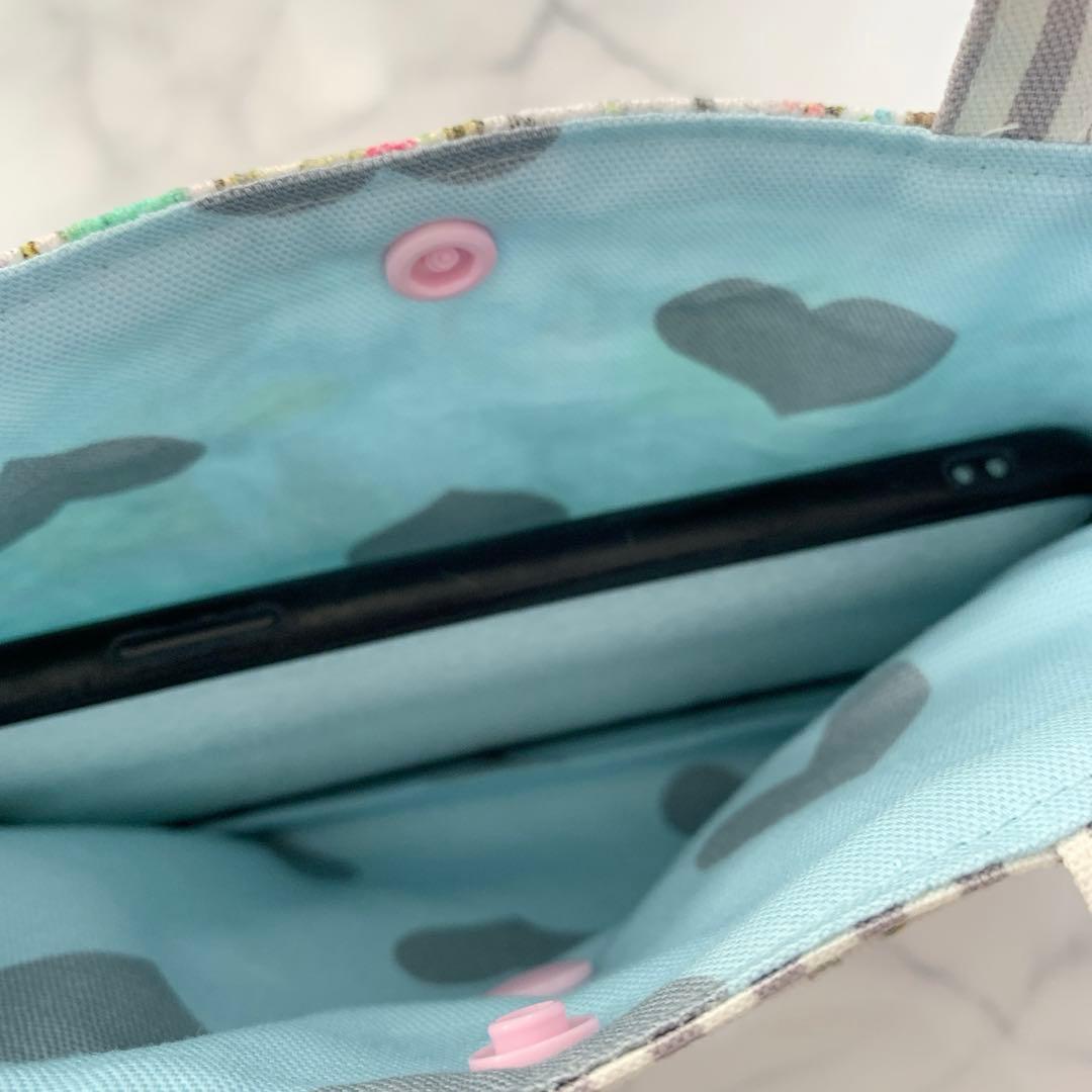 ユキエモン　yukiemon ハンドメイド　バッインバック　ポーチ　スマホポーチ