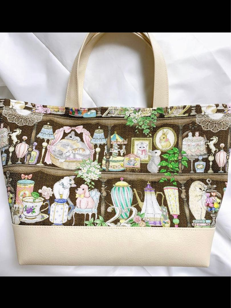 ユキエモン　yukiemon ハンドメイド　バッインバック　ポーチ　スマホポーチ