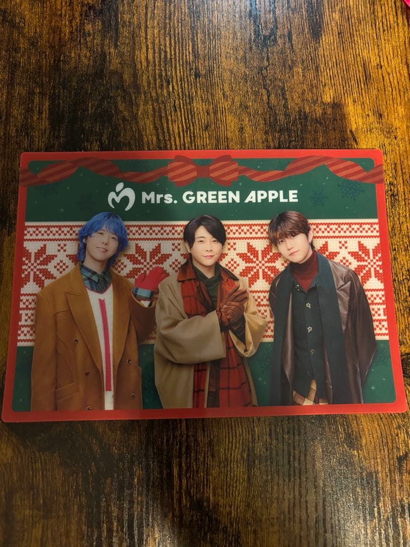Mrs. GREEN APPLE ×ローソン　メロンパン型 クッションおまけ付き