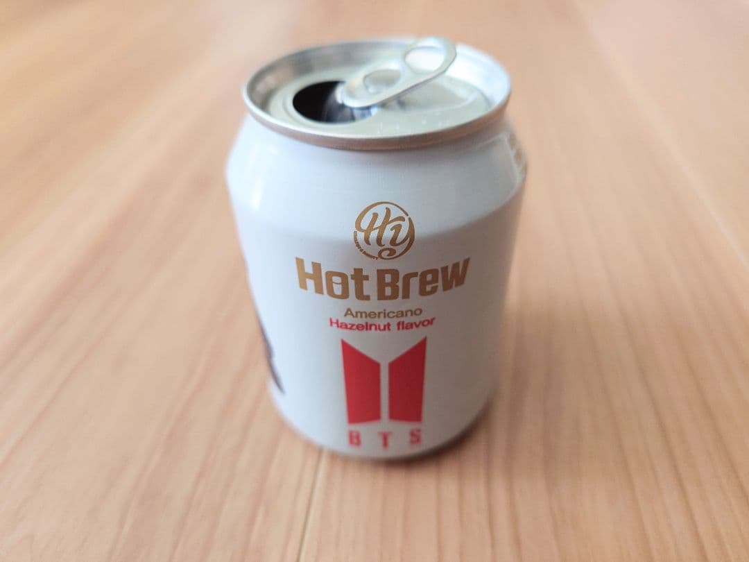 BTS(防弾少年団) まとめ売り BT21　TinyTAN 缶バッジ カード