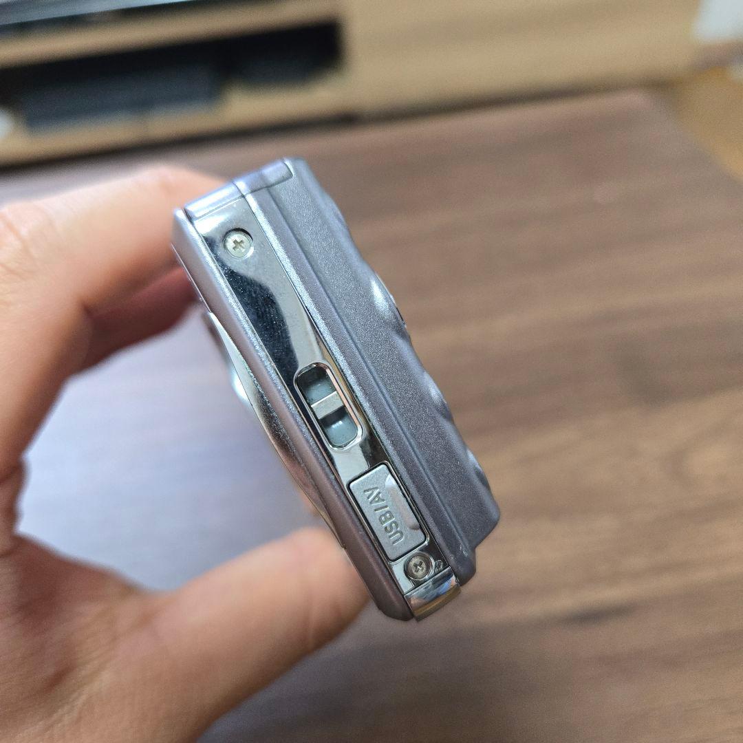 CASIO EXILIM EX-Z270　カシオ　デジカメ