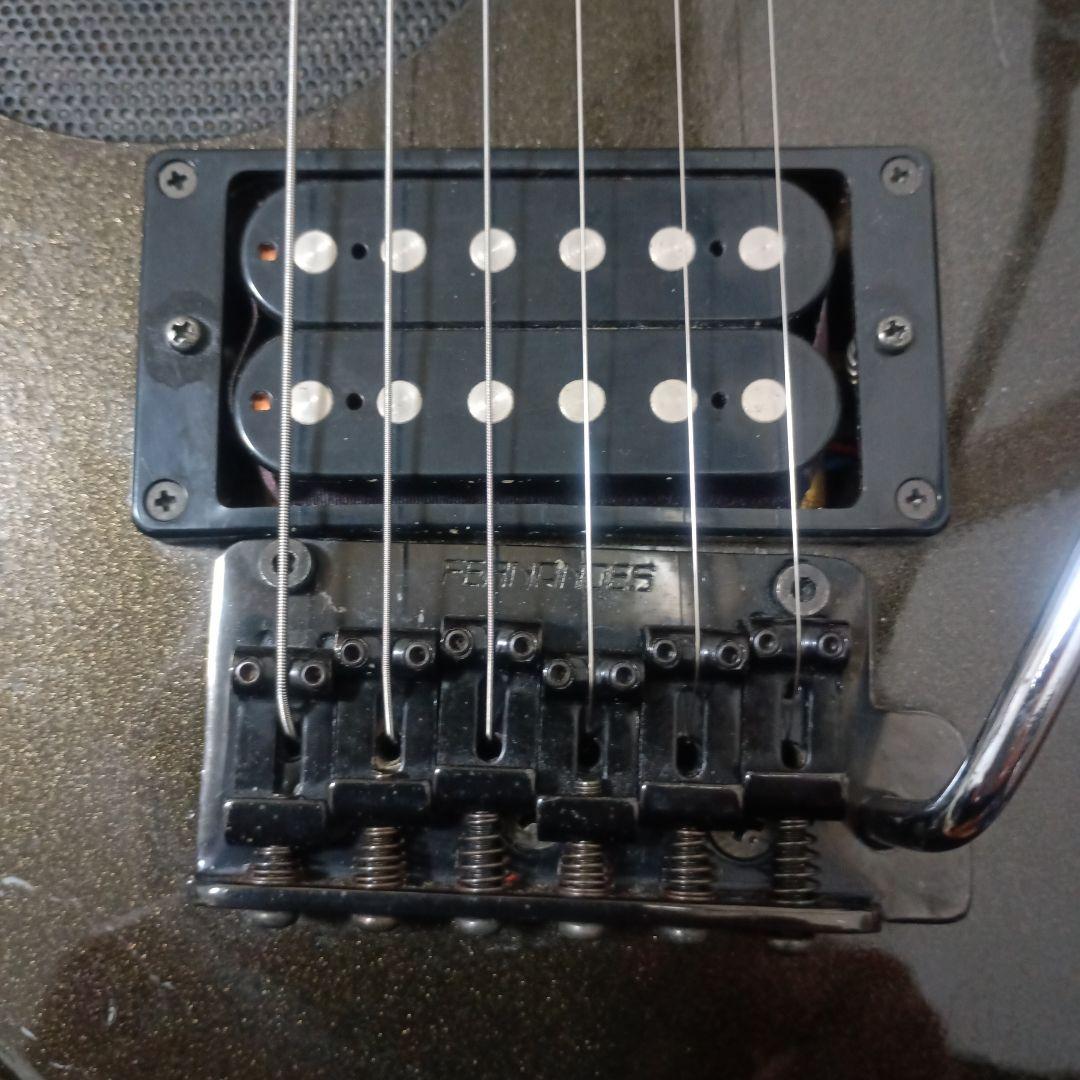 進化型FERNANDES ZO-3芸達者音色切替で目玉が赤～青色ヘッドフォン可能