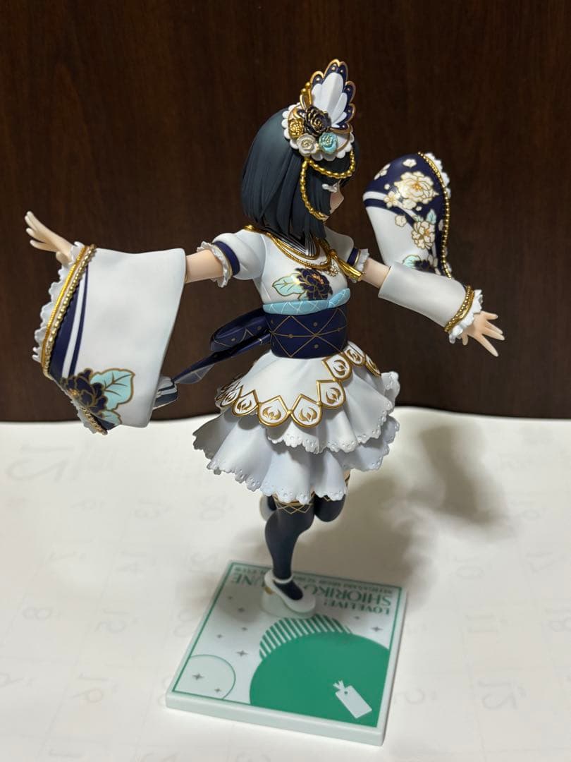 PLUM 三船栞子　1/7スケール　フィギュア　超美品