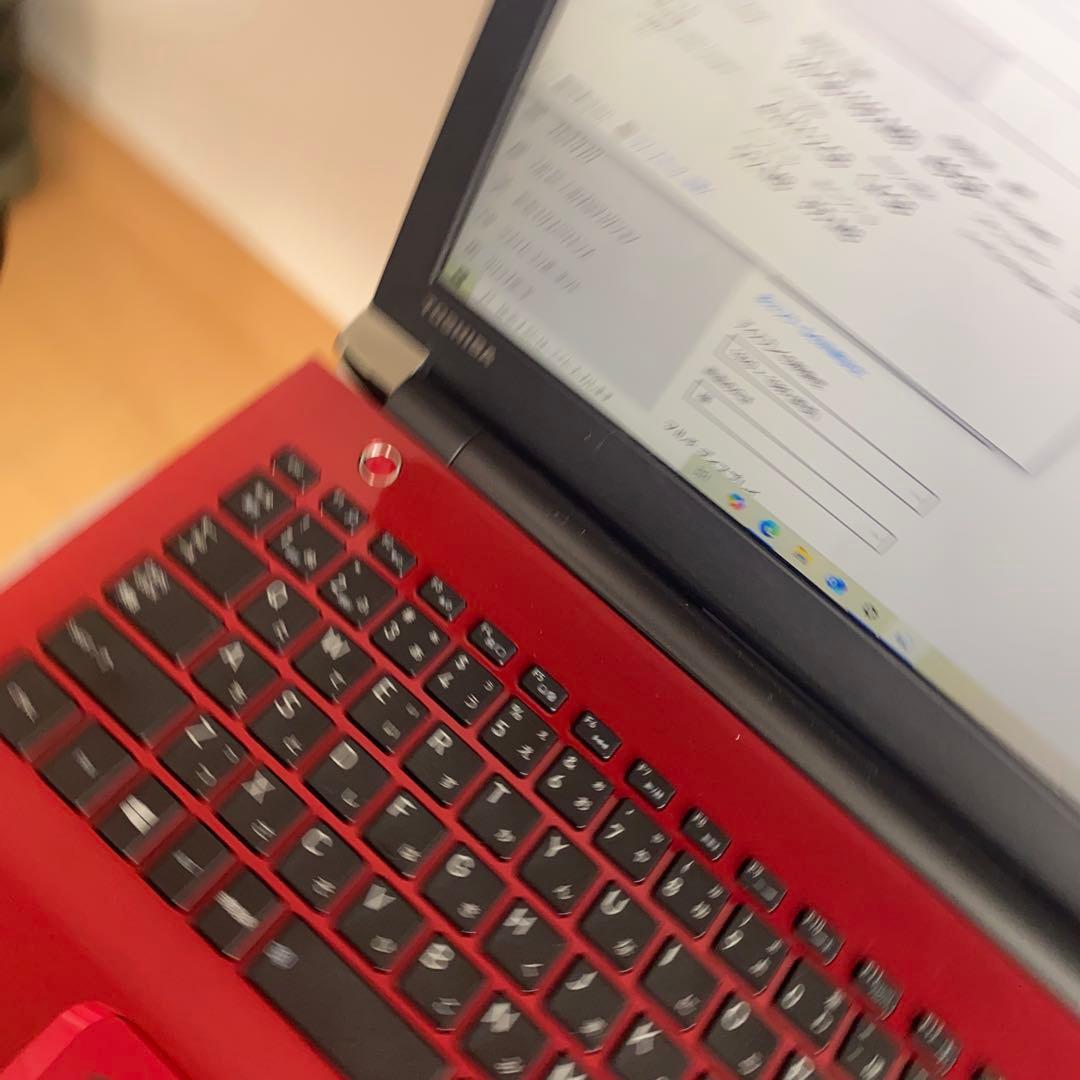 TOSHIBA ノートPC 15.6インチ レッド