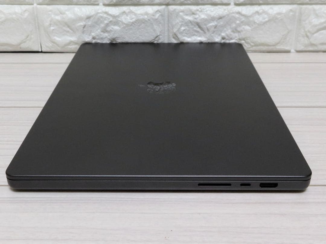 M3Max MacBookPro 16インチ　メモリ36GB SSD512GB