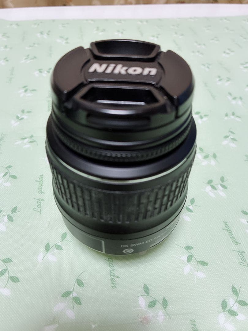 ニコンNikon D40デジタル一眼レフカメラ　レンズAF-S18-55mm