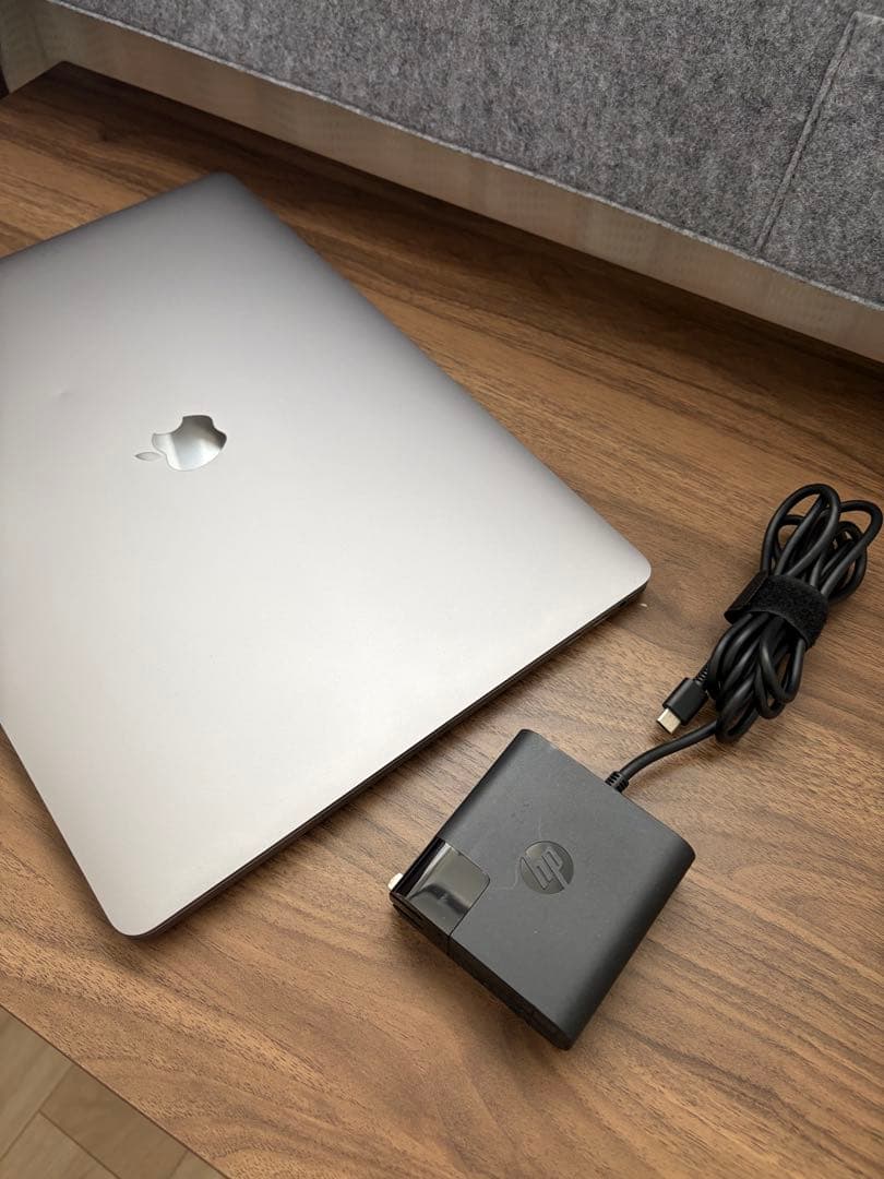 MacBook本体 MacBook Pro 2019 16inch i7 16Gb 512Gb
