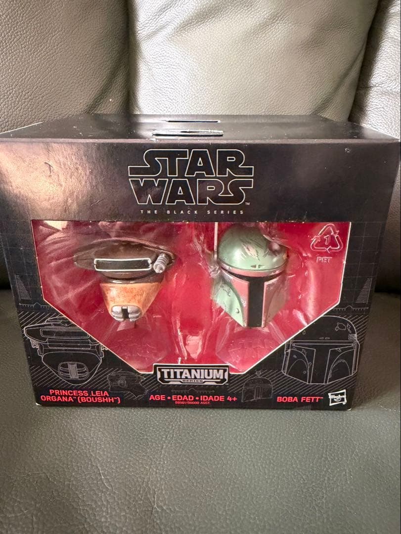スターウォーズ　ブラックシリーズダイキャストヘルメット