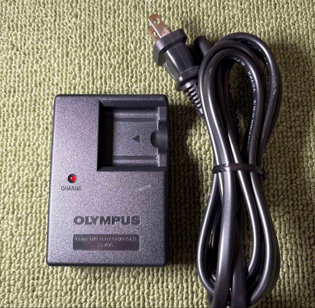 【動作確認済み】OLYMPUS FE-160 充電器・USBケーブル付きデジカメ