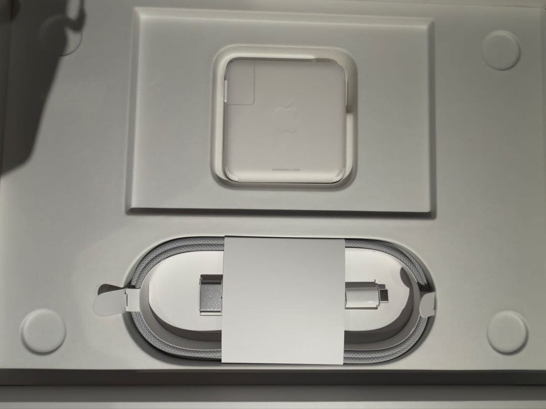 Apple MacBook Pro 14インチ M2 Pro 2023