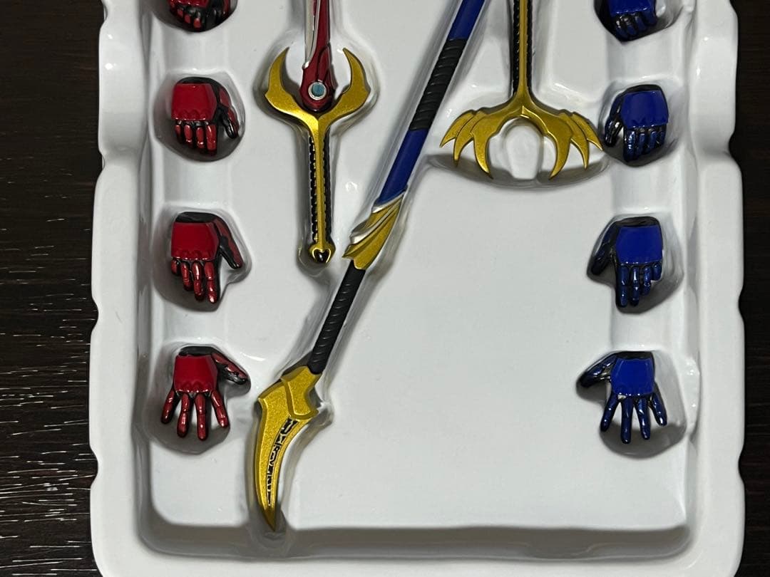 S.H.Figuarts（真骨彫製法） 仮面ライダーアギト トリニティフォーム