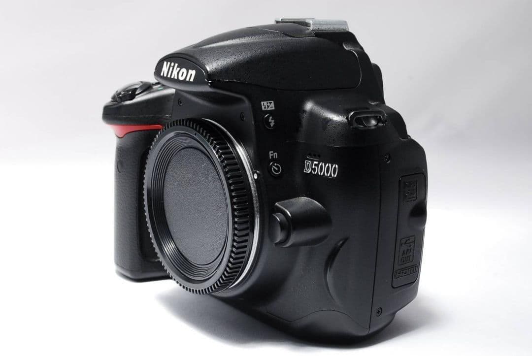 ♥初心者安心セット♥Nikon D5000♥高画質×軽量 AF対応 標準レンズ付