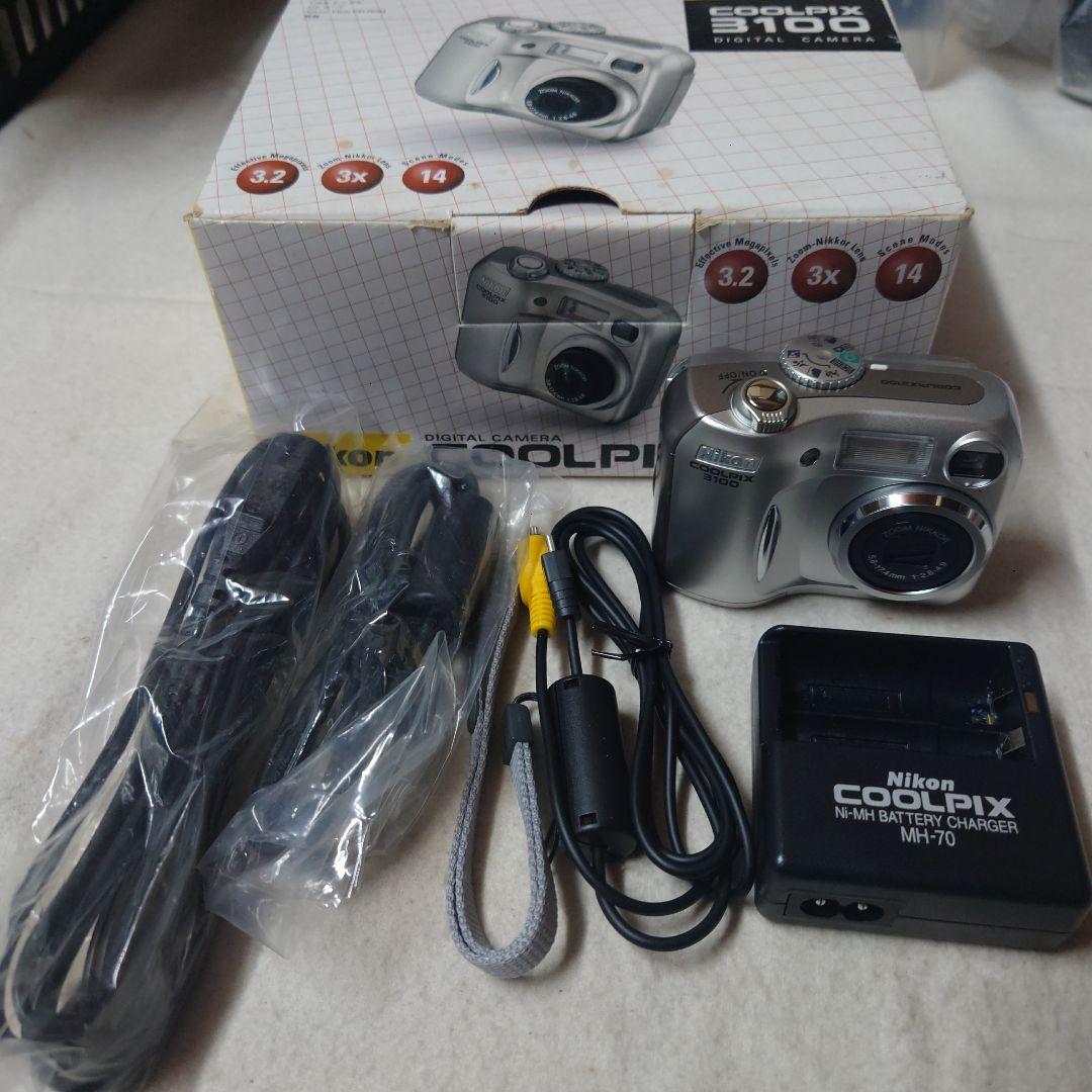 Nikon COOLPIX 3100 コンパクトデジタルカメラ・美品・レトロ