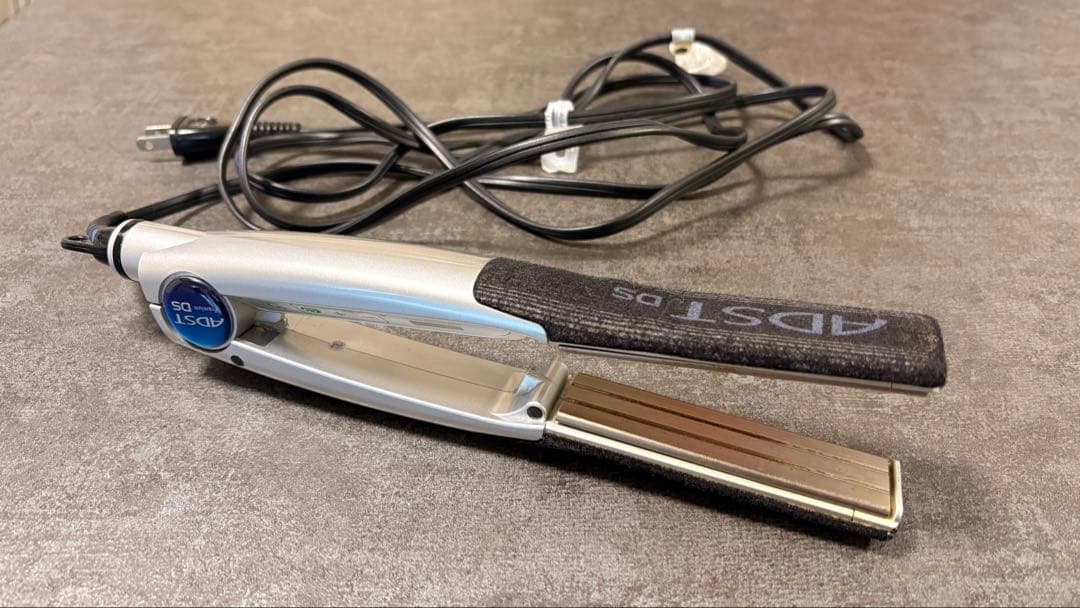 ADST DSストレートヘアアイロン【※ジャ ンク品】