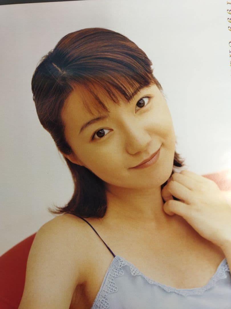 角田華子　1999年　カレンダー　直筆サイン入り　タレント　リポーター