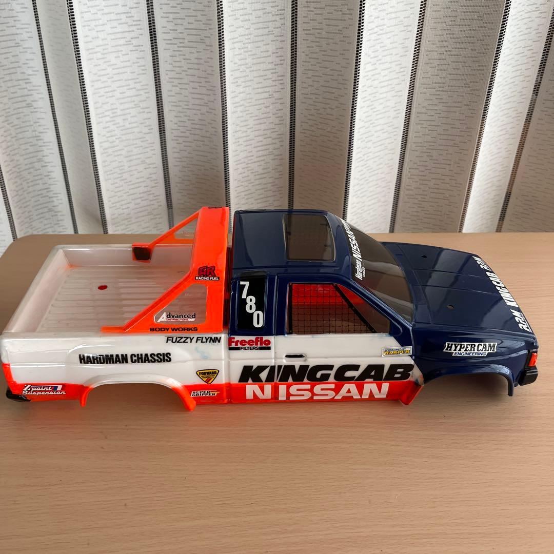 ニッサン　キングキャブ　ラジコン　1/10サイズ
