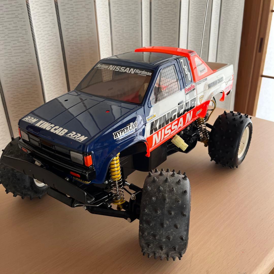 ニッサン　キングキャブ　ラジコン　1/10サイズ