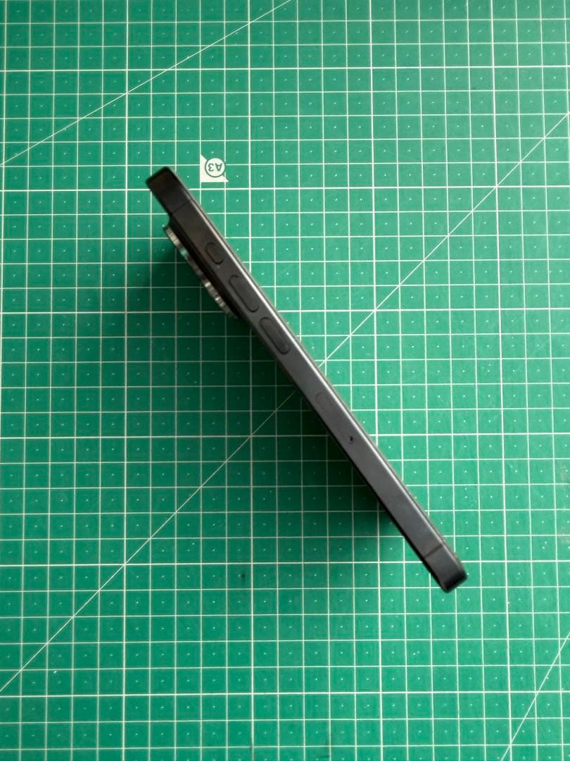 Apple iPhone 15pro 本体 512GB 黒　フィルム ケース付