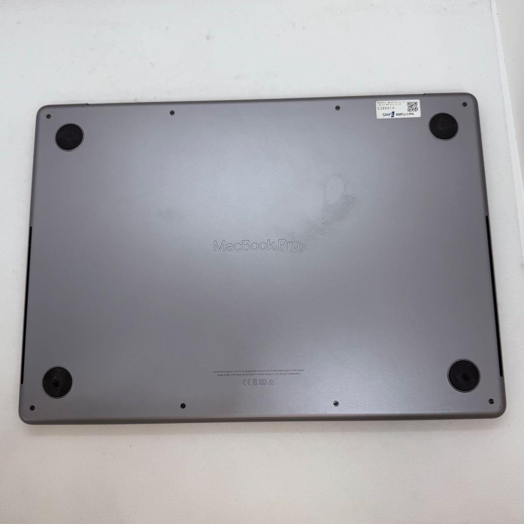 良品 Macbook Pro 14インチ M1 Proチップ 32GB/1TB