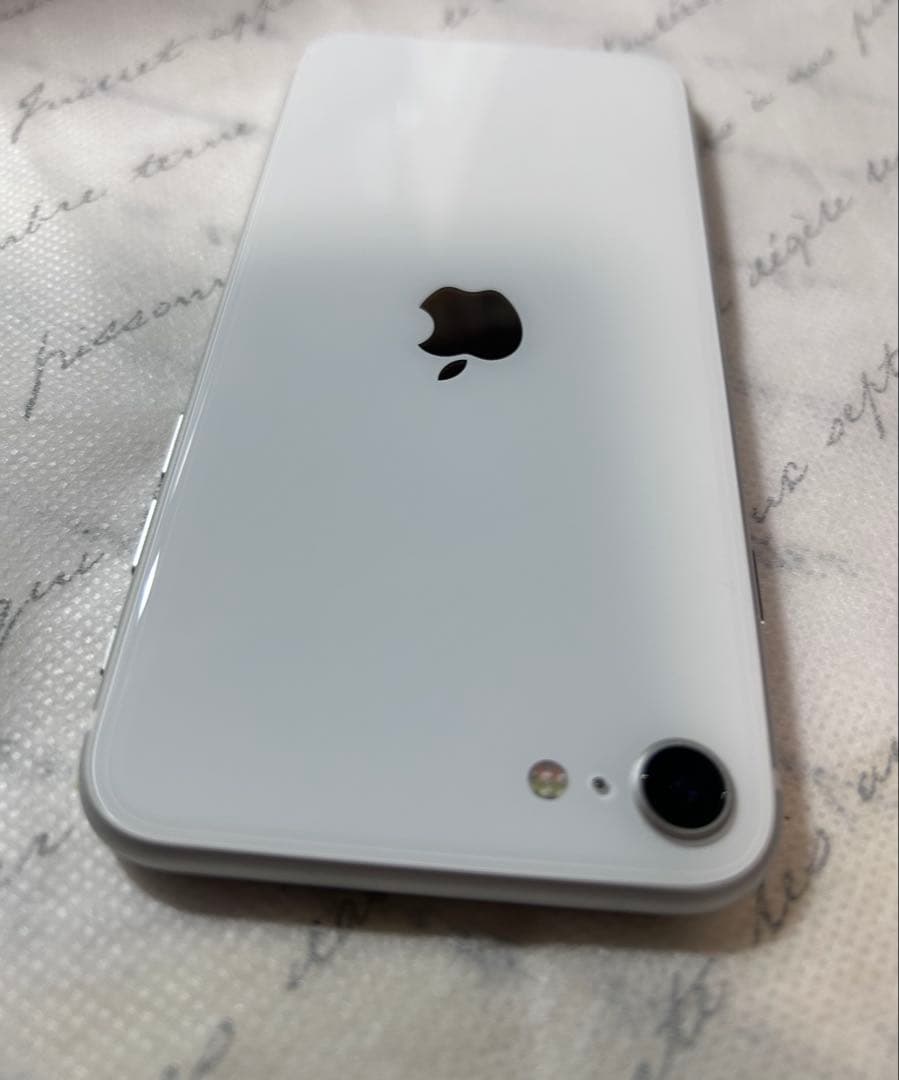 iphone SE 第二世代　USED