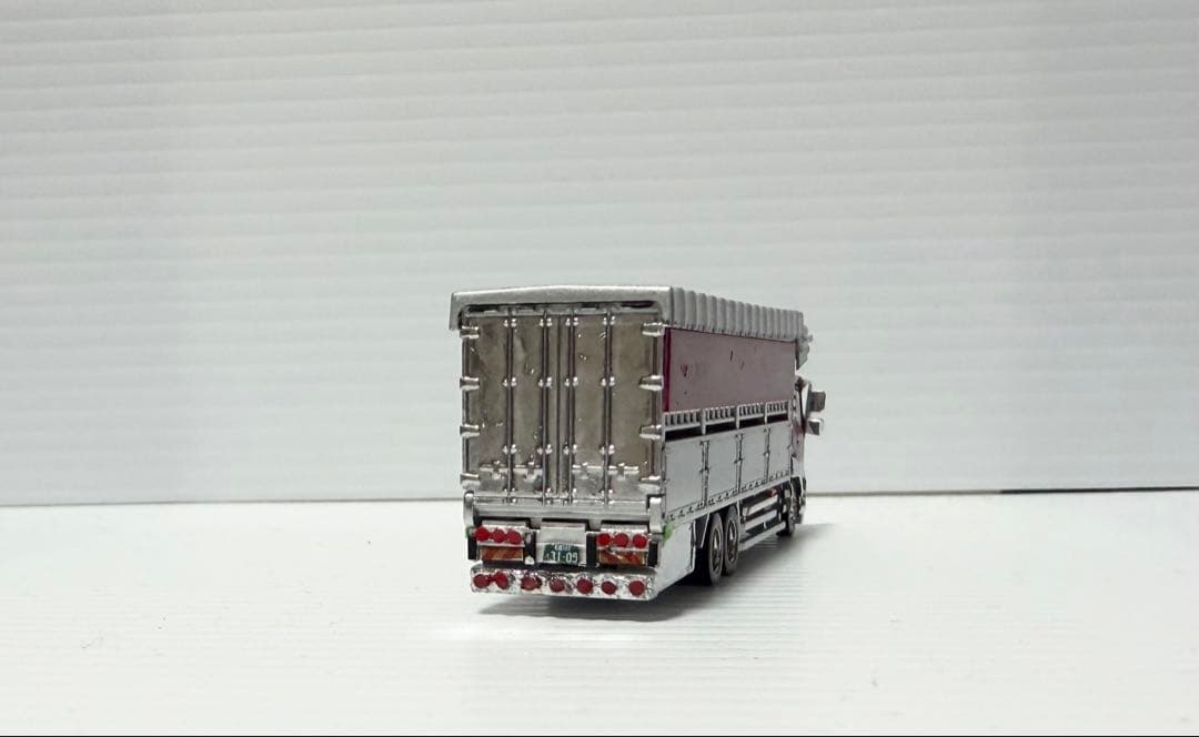 ＵＤトラックスクオン　家畜運搬トラック　べこ車　トラックコレクション