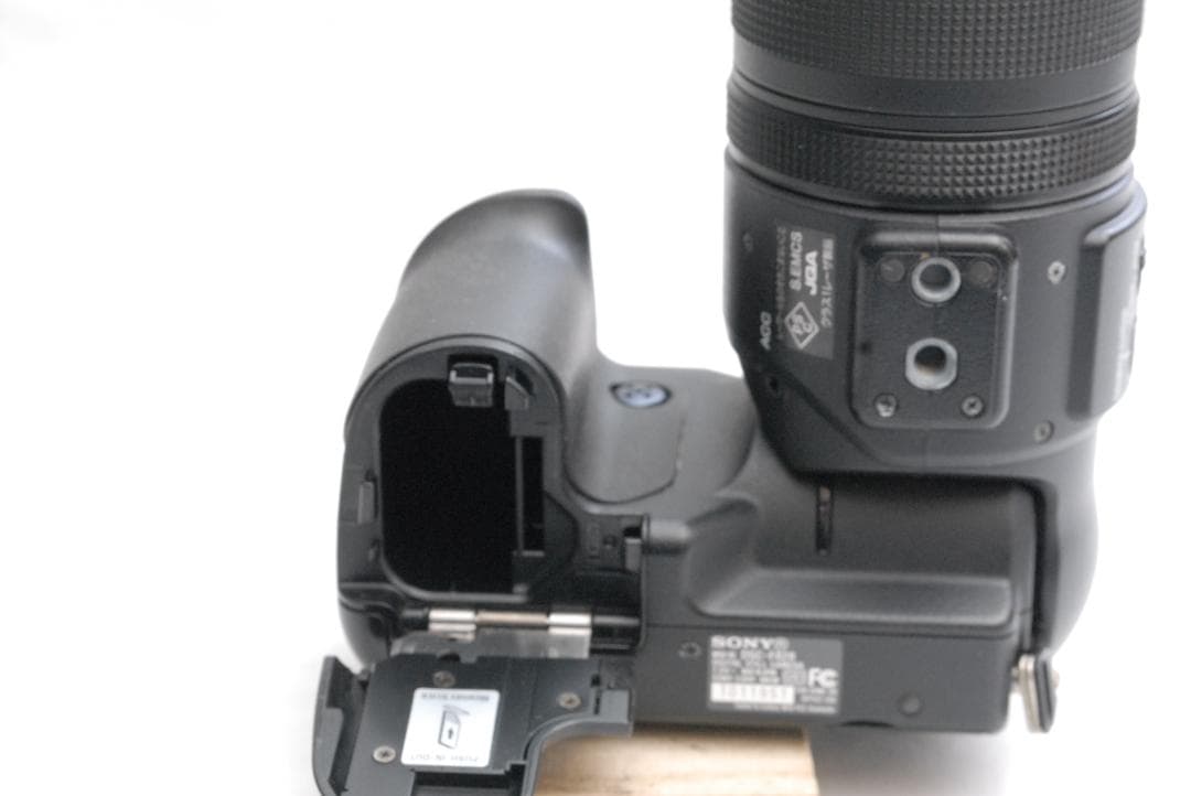 SONY CyberShot DSC-F828 (訳アリ品）